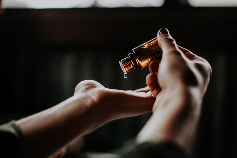 Skincare Lokal untuk Kulit Berjerawat
