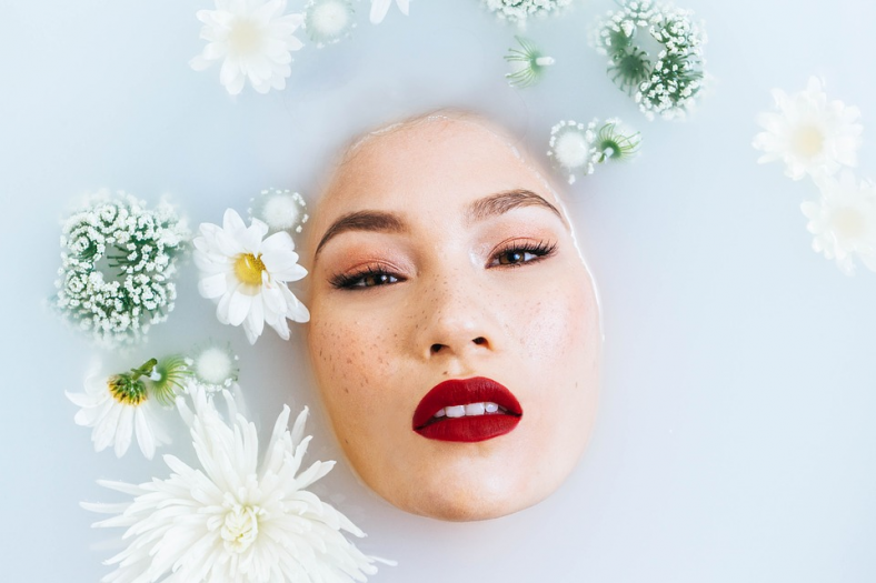 Tuntaskan Jerawat dengan Skincare Terbaik untuk Jerawat